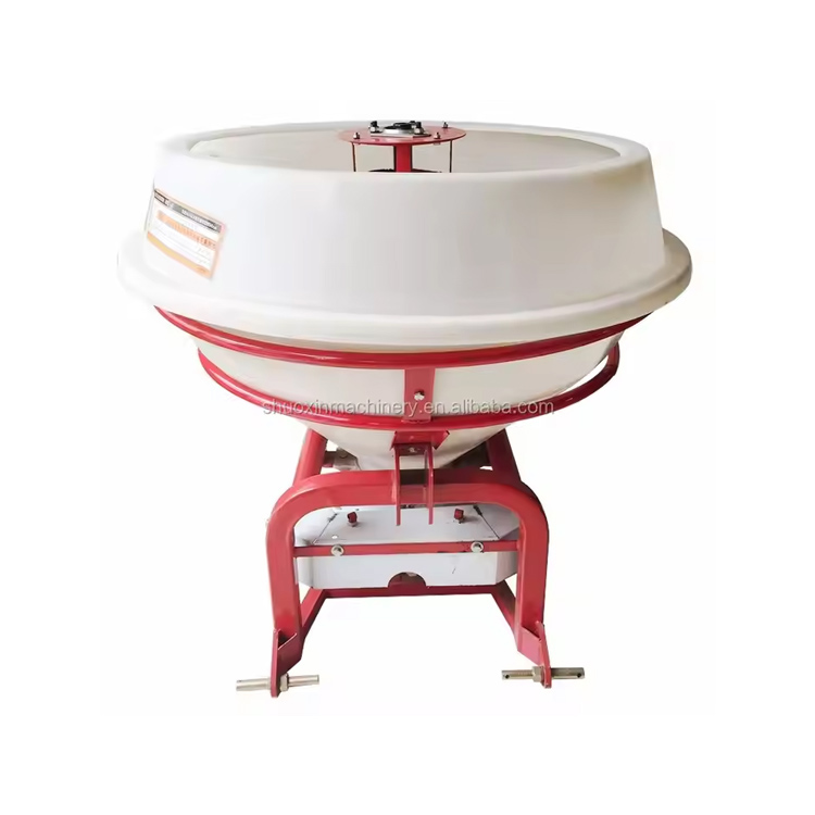 खेतमा प्लास्टिक मल स्प्रेडरहरूको आवेदन